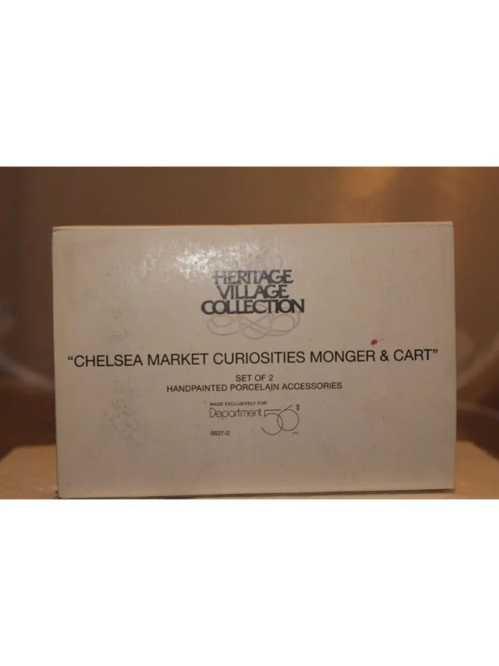 Dept 56 Dickens Village - Chelsea Market Curiosities Monger & Cart